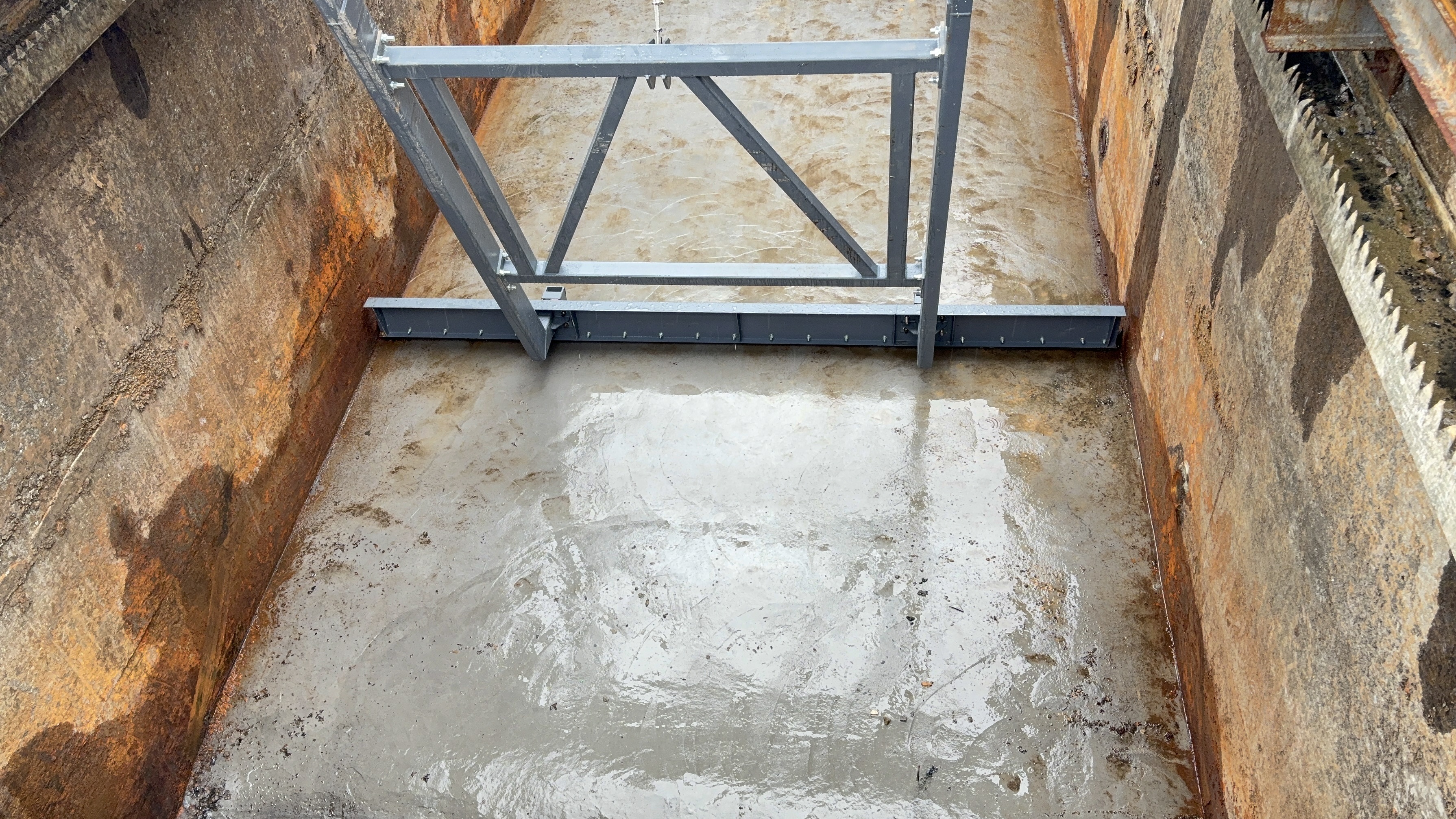 Athchóiriú tionscadal cóireála fuíolluisce a dhathú agus a phriontáil